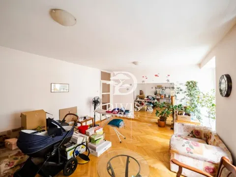 Prodaja, trosoban stan, 89m², Vračar Centar, Vračar Sve Podlokacije - image 6