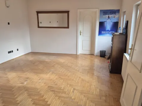 Sale, house, 850m², Krnjaca, Palilula Sve Podlokacije - image 14