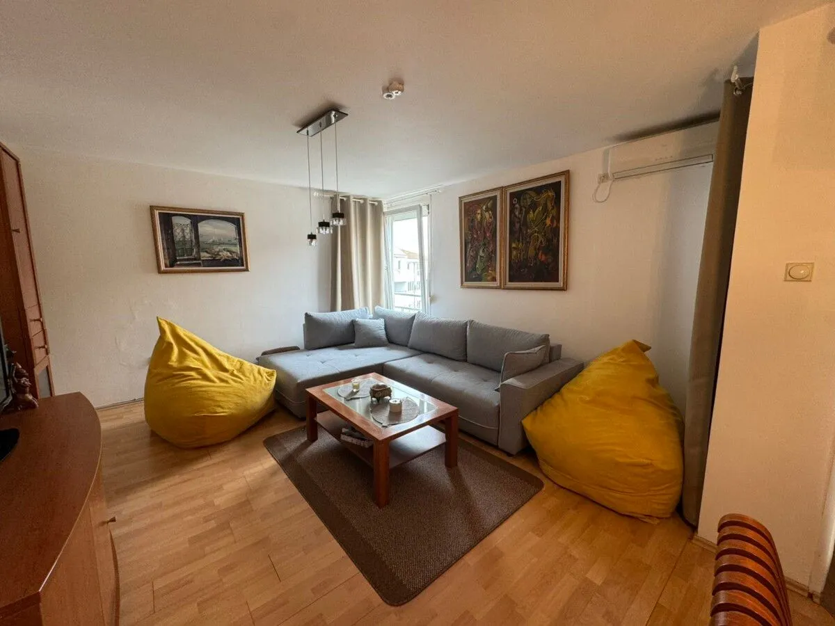 Rent, one bedroom apartment, 55m², Centar, Budva