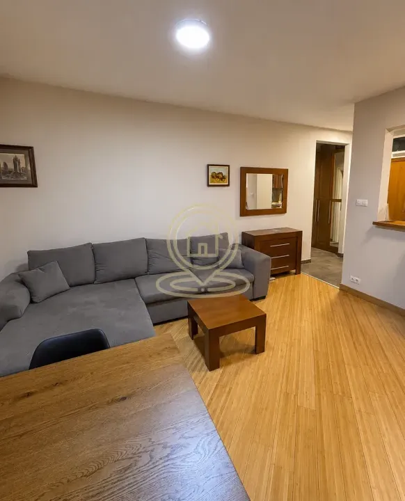 Rent, two bedroom apartment, 51m², Vračar Sve Podlokacije, Beograd