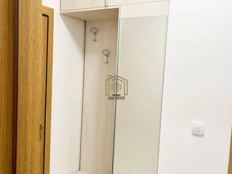 Izdavanje, jednosoban stan, 50m², City Kvart, Podgorica - image 7