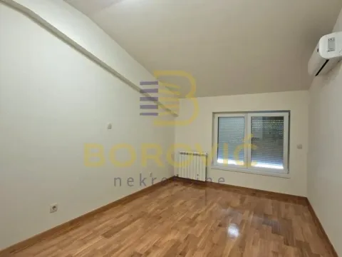 Rent, three bedroom apartment, 130m², Savski Venac, Beograd - image 4