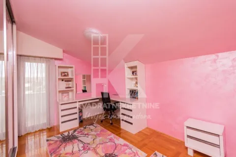Izdavanje, kuća, 600m², Zeta, Podgorica - image 24