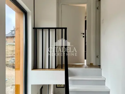 Prodaja, kuća, 82m², Centar, Zlatibor - image 11