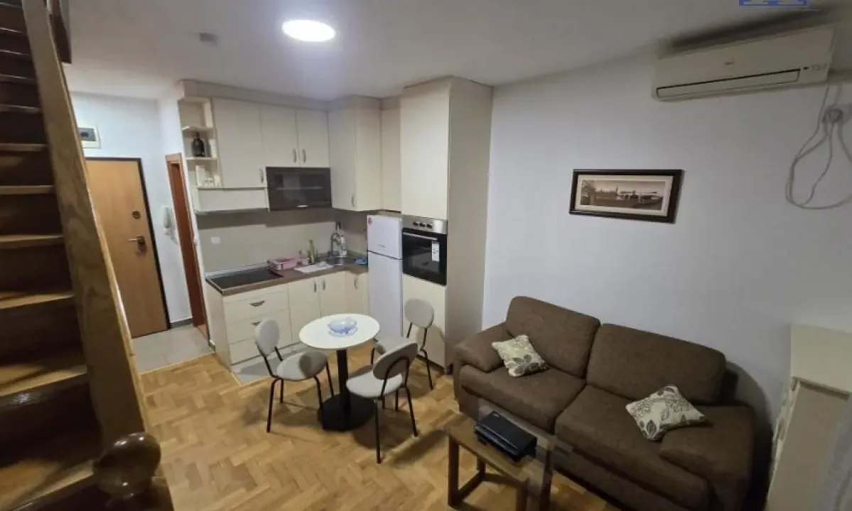 Izdavanje, dvosoban stan, 48m², Grbavica, Novi Sad Sve Podlokacije