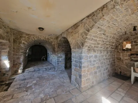 Sale, house, 370m², Sveti Stefan, Budva - image 13