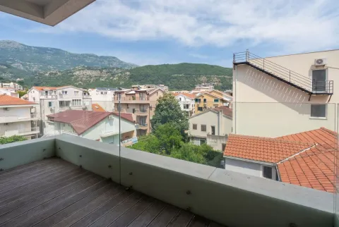 Prodaja, trosoban stan, 77m², Budva, Crna Gora - image 6