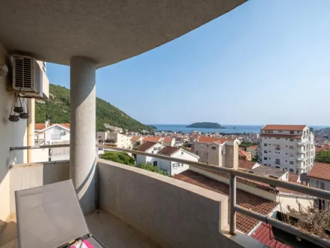 Prodaja, dvosoban stan, 76m², Budva, Crna Gora