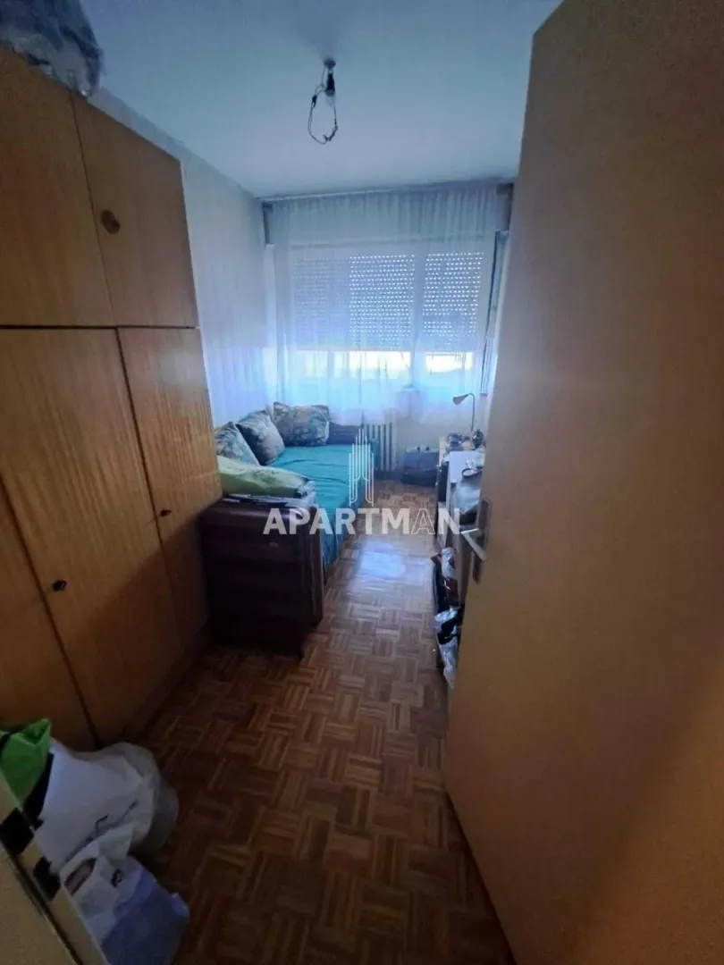 Prodaja, trosoban stan, 77m², Zemun Sve Podlokacije, Beograd