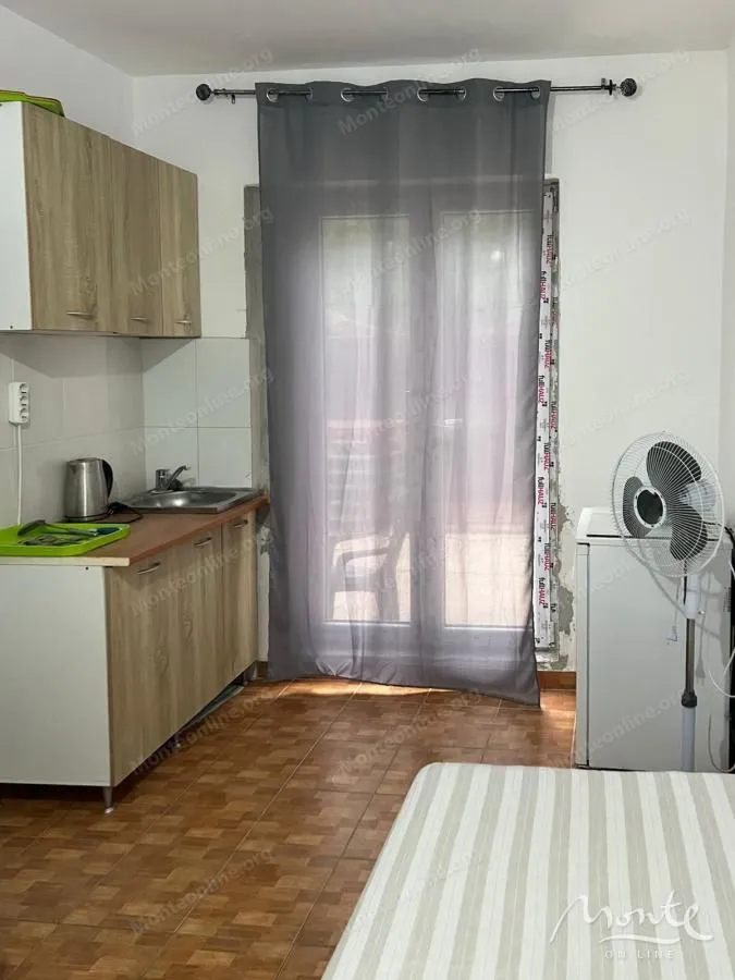 Sale, office space, 769m², Šušanj, Bar