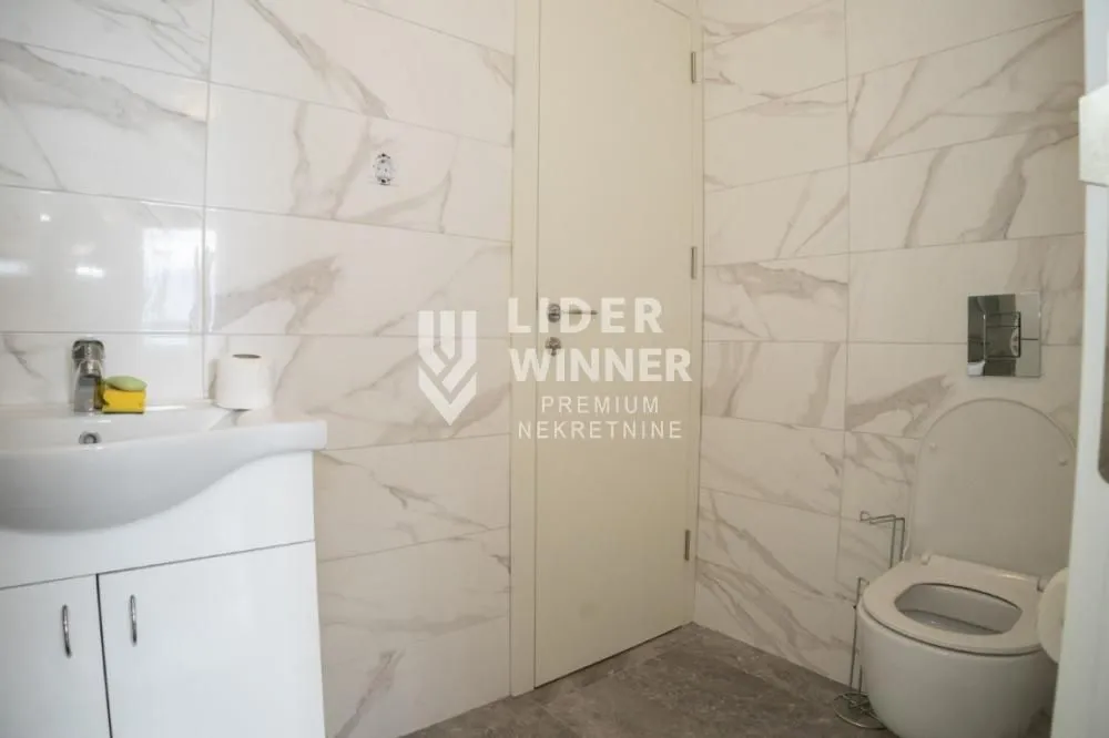Sale, three bedroom apartment, 70m², Resnik, Beograd