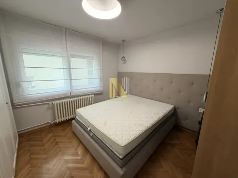 Izdavanje, četvorosoban stan, 100m², Stari grad, Novi Sad - image 4