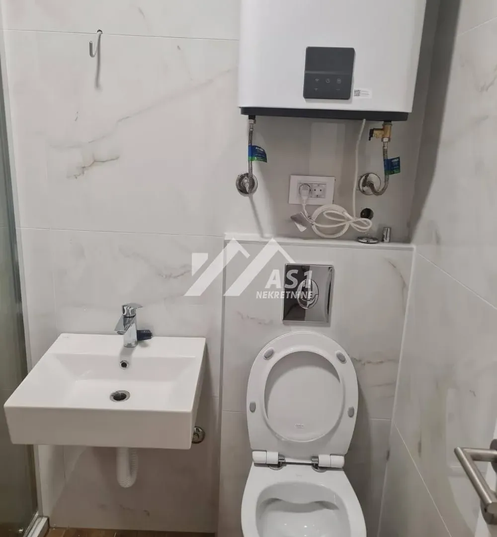 Izdavanje, jednosoban stan, 40m², Novi Sad Sve Podlokacije, Novi Sad