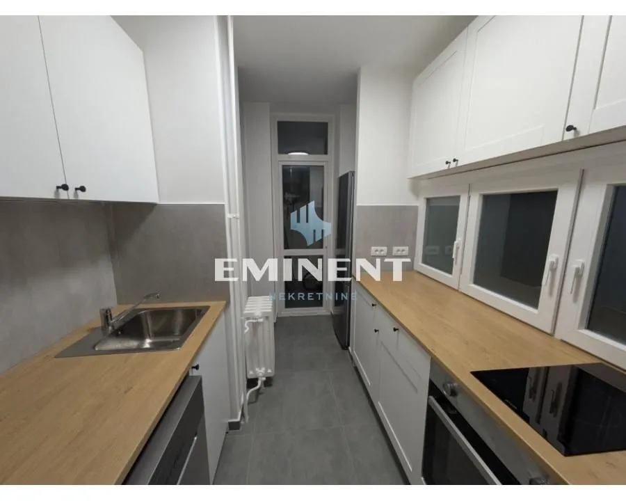 Izdavanje, trosoban stan, 71m², Novi Beograd Blok 23, Novi Beograd Sve Podlokacije