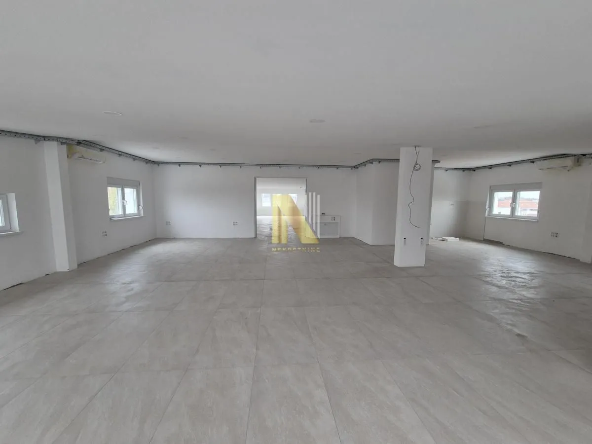 Rent, office space, 650m², Stari Majur, Petrovaradin