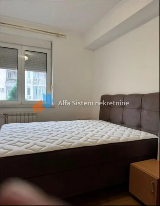 Izdavanje, trosoban stan, 90m², Crveni Krst, Beograd
