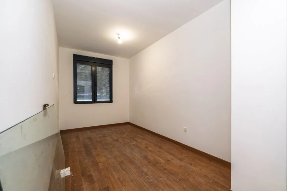 Rent, apartment, 129m², Tološka šuma, Podgorica