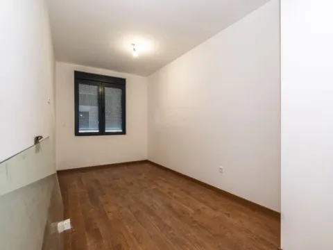 Izdavanje, stan, 129m², Tološka šuma, Podgorica - image 4