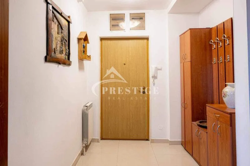 Sale, three bedroom apartment, 200m², Blok 6, Podgorica