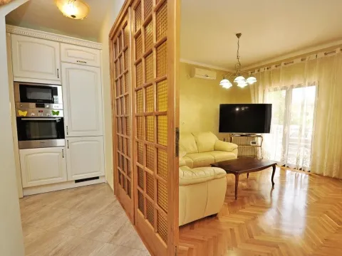 Prodaja, kuća, 222m², Donja Lastva, Tivat - image 18