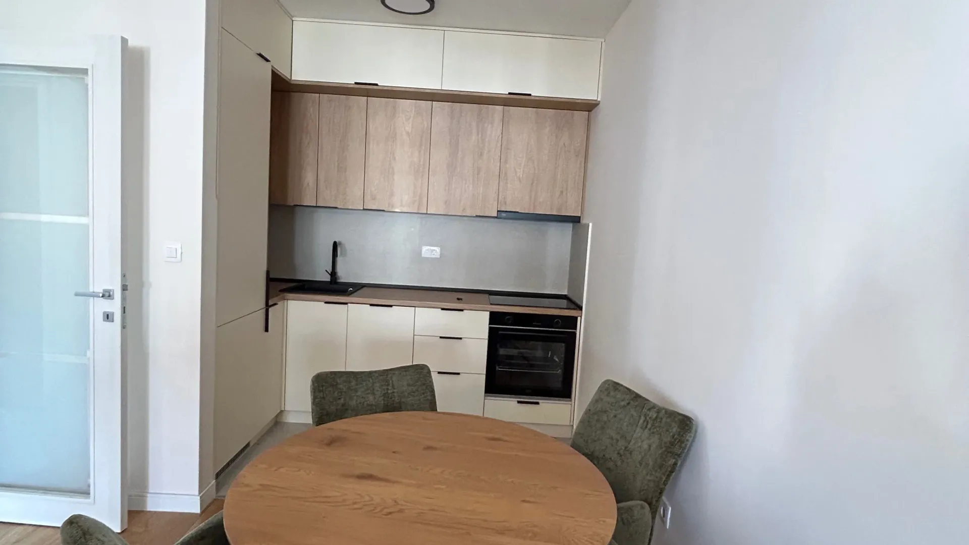 Rent, one bedroom apartment, 49m², Central Point, Podgorica