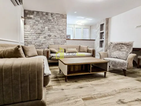 Prodaja, trosoban stan, 74m², Pobrežje, Podgorica - image 5