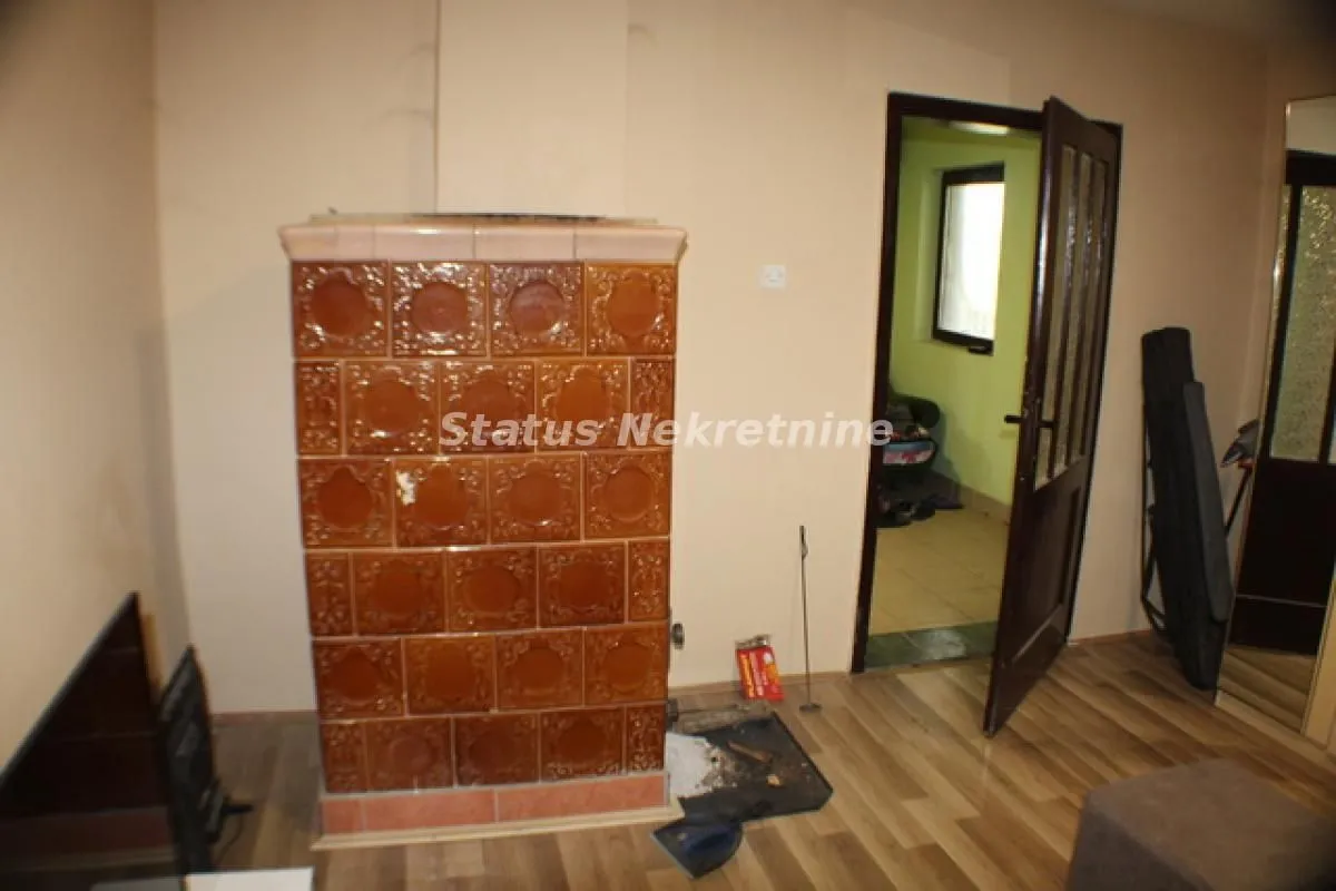Sale, office space, 848m², Titel, Novi Sad