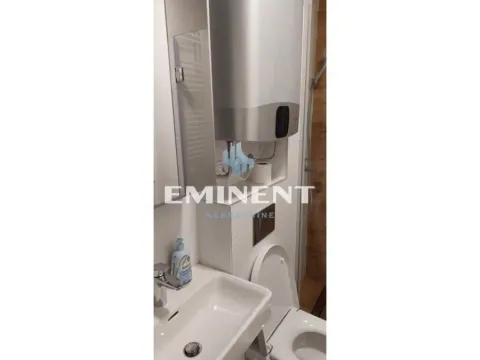 Izdavanje, stan, 40m², Vračar Sve Podlokacije, Beograd - image 13