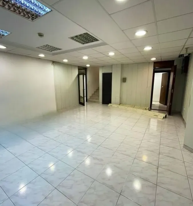 Izdavanje, poslovni prostor, 171m², Bar, Crna Gora