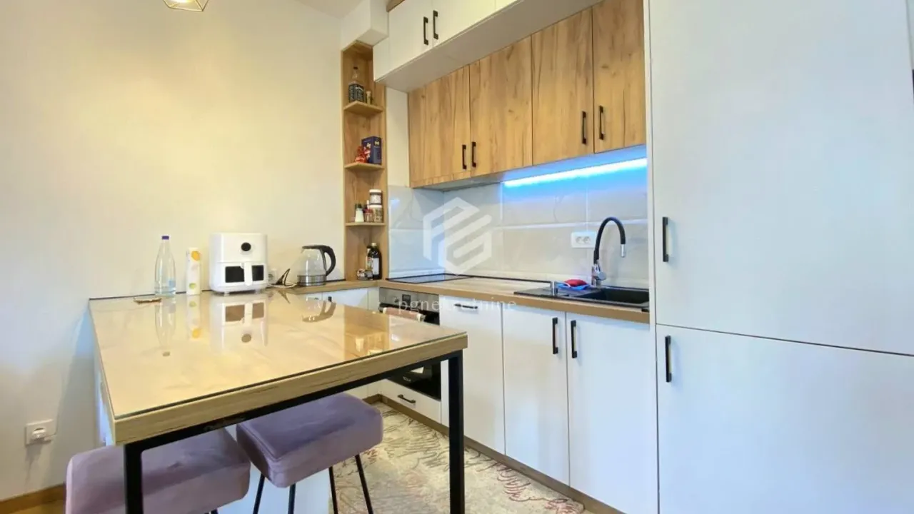 Izdavanje, jednosoban stan, 36m², Stari Aerodrom, Podgorica