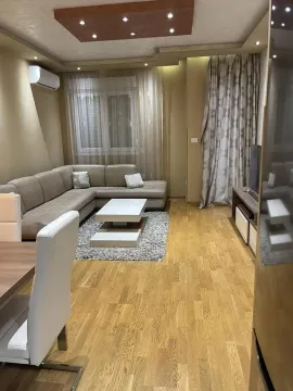 Izdavanje, dvosoban stan, 65m², City Kvart, Podgorica - image 12