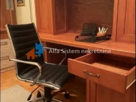 Izdavanje, trosoban stan, 104m², Savski Venac, Beograd - image 8