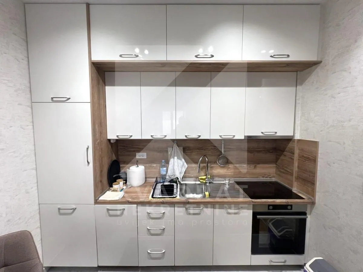 Izdavanje, jednosoban stan, 44m², Tološi, Podgorica