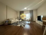 Izdavanje, četvorosoban stan, 110m², Master Kvart, Podgorica - image 1