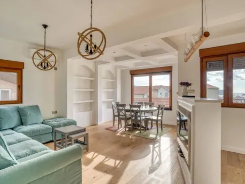 Prodaja, dvosoban stan, 89m², Maine, Budva