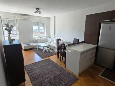 Izdavanje, dvosoban stan, 50m², Novi Beograd Blok 63, Novi Beograd Sve Podlokacije - image 4