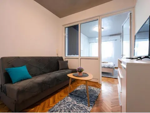 Rent, studio apartment, 35m², Centar, Podgorica - image 4
