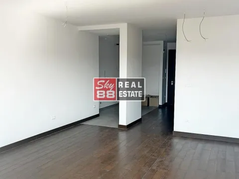 Prodaja, četvorosoban stan, 126m², Kalenić Pijaca, Vračar Sve Podlokacije - image 2