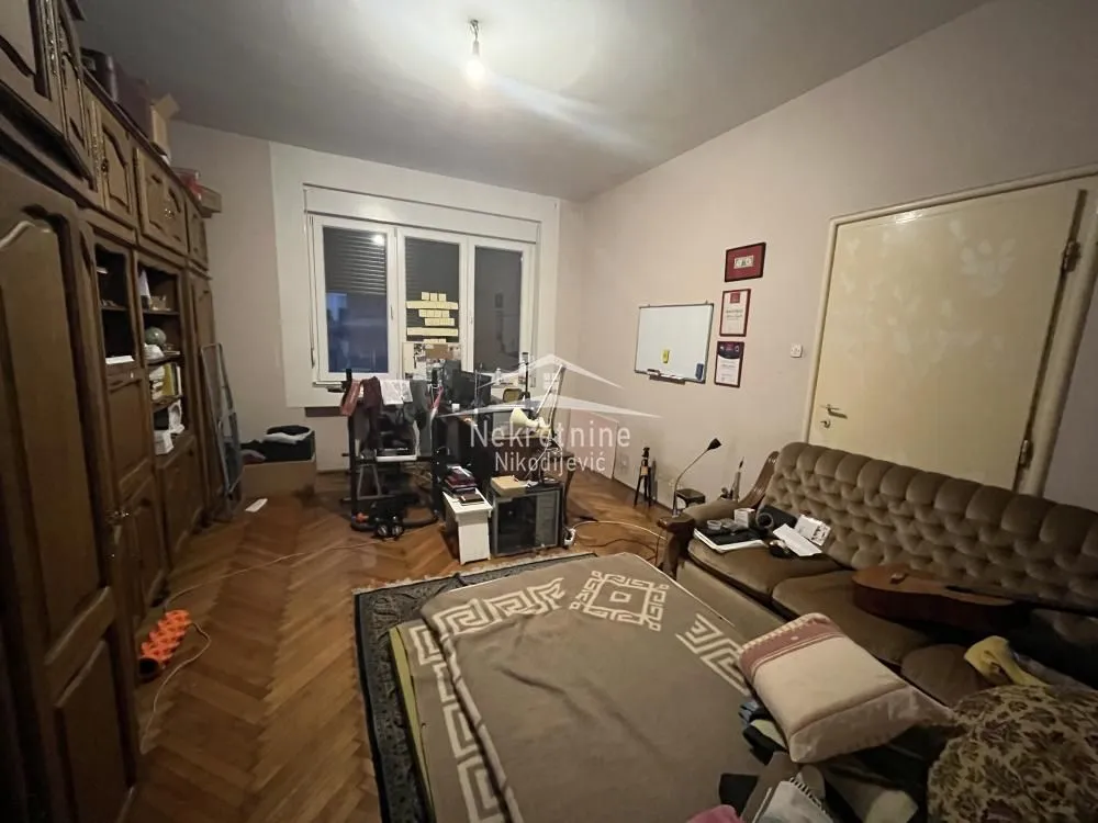 Prodaja, četvorosoban stan, 97m², Centar Sve Podlokacije, Beograd