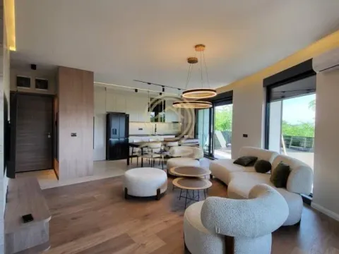 Izdavanje, trosoban stan, 83m², Olimp, Zvezdara Sve Podlokacije - image 2