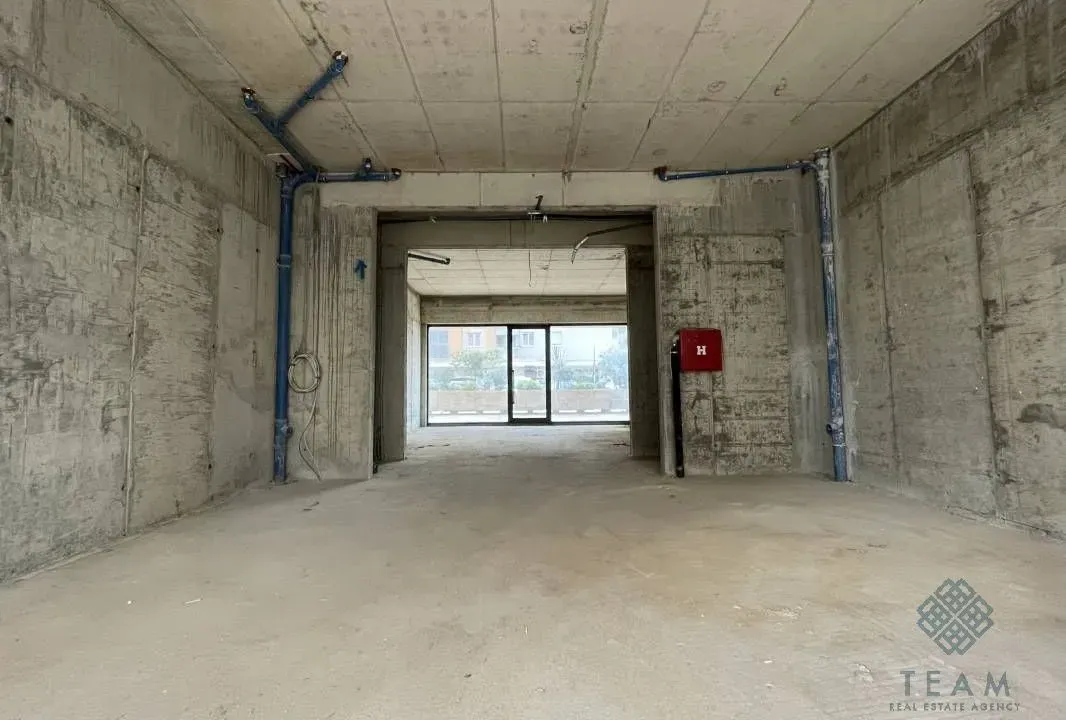 Izdavanje, poslovni prostor, 100m², City Kej, Podgorica