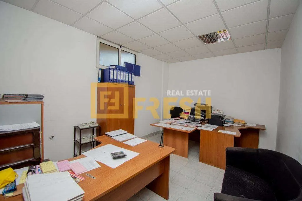 Rent, house, 300m², Zabjelo, Podgorica