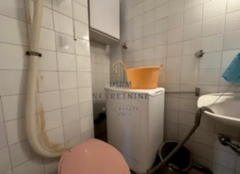 Prodaja, dvosoban stan, 82m², Centar, Bar - image 8