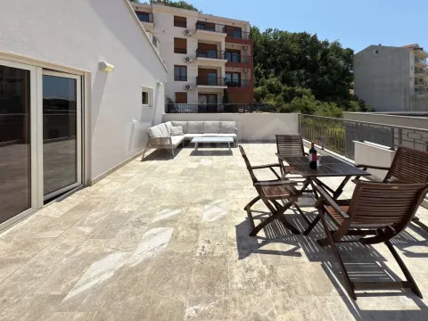 Rent, two bedroom apartment, 136m², Budva okolina, Budva - image 15