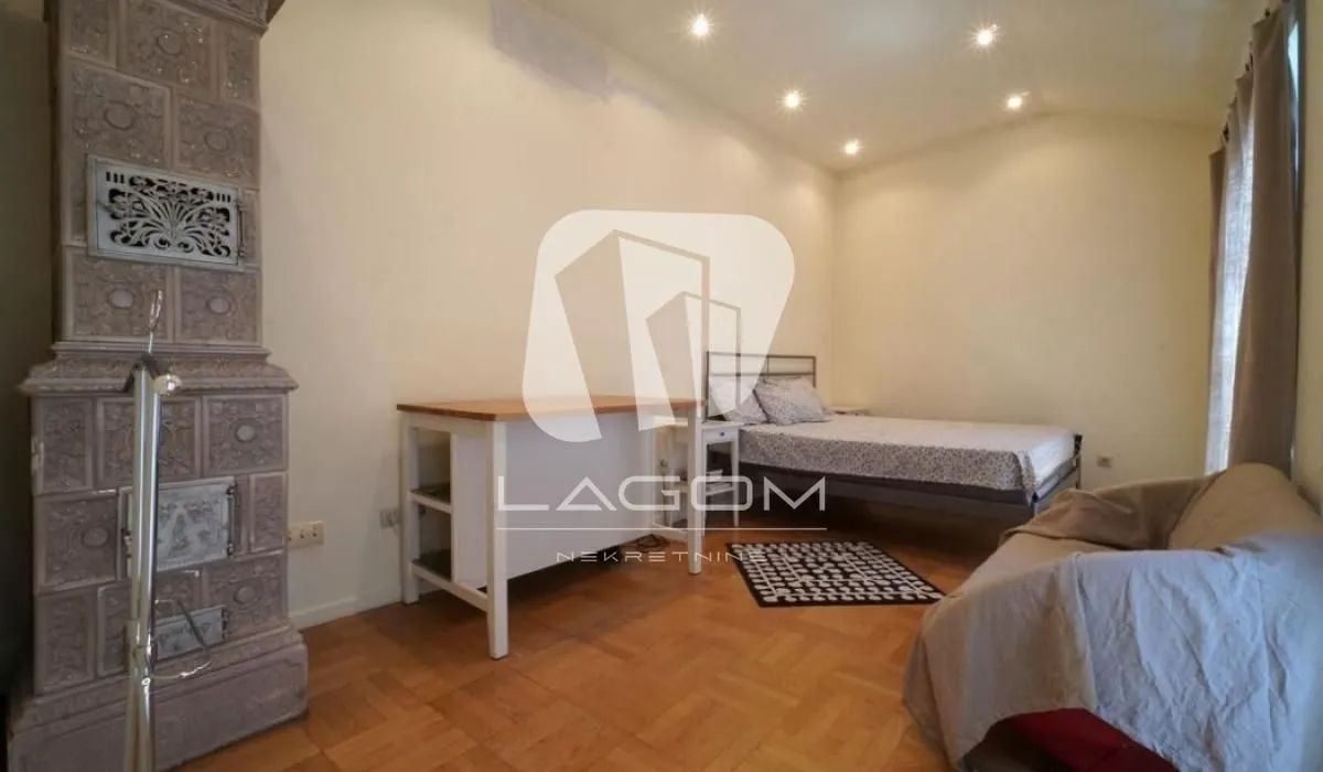 Prodaja, kuća, 418m², Zemun Centar, Zemun Sve Podlokacije