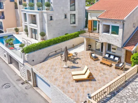 Sale, house, 200m², Muo, Kotor - image 23