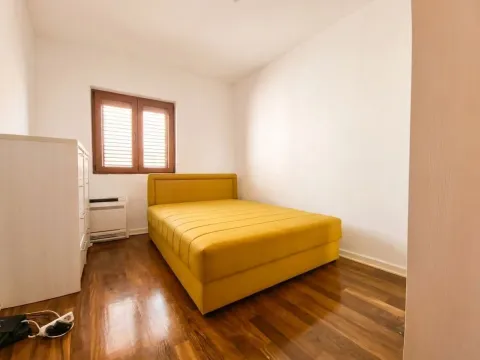 Rent, two bedroom apartment, 80m², Kamenovo, Budva - image 17