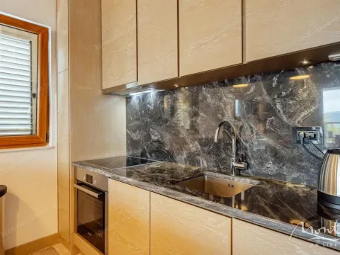 Prodaja, dvosoban stan, 110m², Donja Lastva, Tivat - image 12