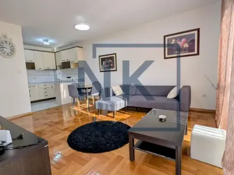 Izdavanje, trosoban stan, 84m², Tuški Put, Podgorica - image 2
