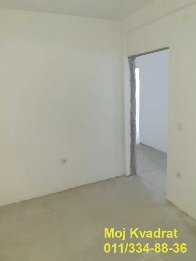 Prodaja, trosoban stan, 76m², Resnik, Beograd